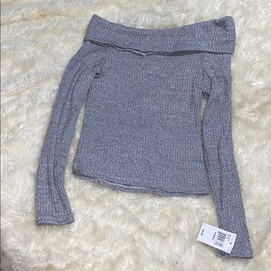 Off the shoulder long sleeve top